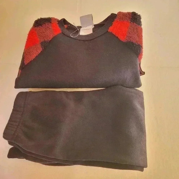NWOT-Max & Marcus Baby's Red Buffalo Plaid Fleece 2-Piece Set Size:4T for G or B - Picture 5 of 9